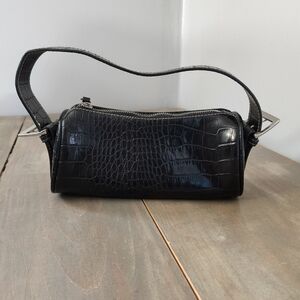 Chinese Laundry Y2K Black Croc Shoulder Bag